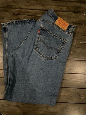 Levi's Relaxed Fit Denim Jeans in Medium Blue